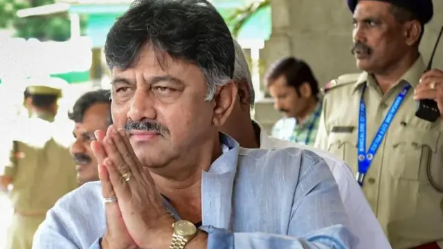 शिव कुमार के परिसर पर छापे, 50 लाख बरामद