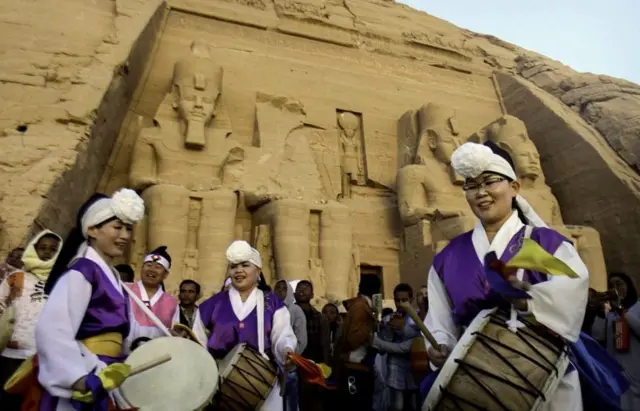 В цьому році в церемонії взяли участь музиканти з Південної Кореї