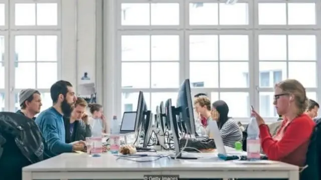 ऑफिस, काम, रोजगार