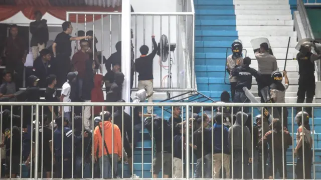 #keributan #suporter #pssi