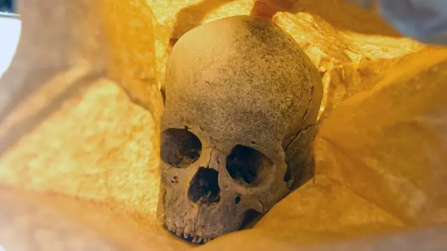 சர்வம் டாலர்மயம்