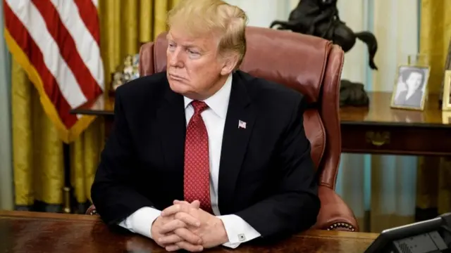 डोनल्ड ट्रंप