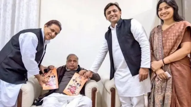 अखिलेश यादव, मुलायम सिंह यादव