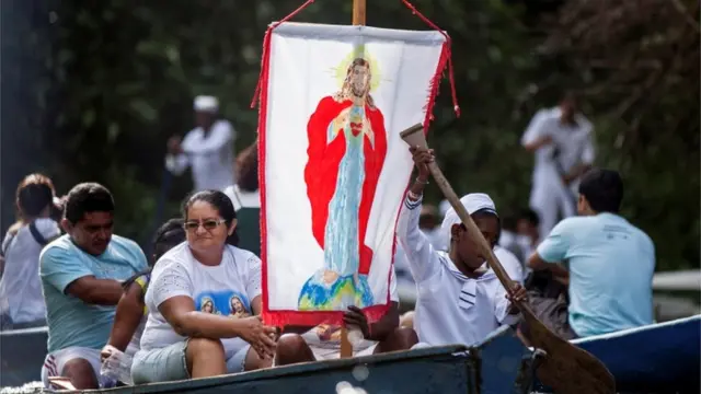 Procissão católica no Pará