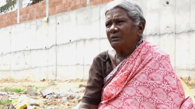 மேட்டுப்பாளையம் 'தீண்டாமை சுவர்' விழுந்து ஓராண்டு: இன்னும் தெருவில் வாழும் தலித் மக்கள்