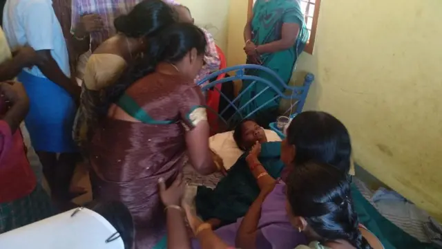 பொதுமக்கள் அஞ்சலி