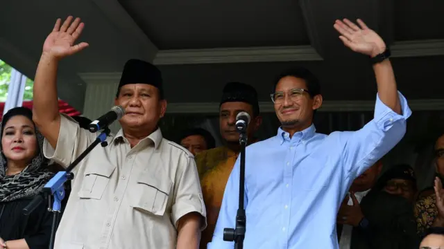 Kubu Prabowo dan Sandiaga membawa hasil Pilpres 2019 ke Mahkamah Konstitusi.