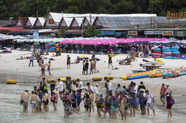 ปัจจุบันรายได้จากการท่องเที่ยวคิดเป็นสัดส่วนกว่า 20% ของจีดีพี ผลักดันโดยกลุ่มนักท่องเที่ยวจีน