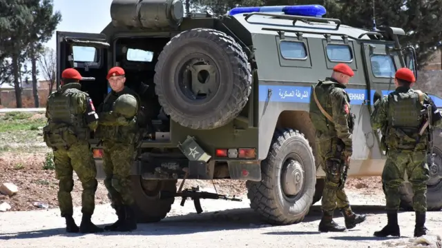 Menbiç'teki Rus askerleri