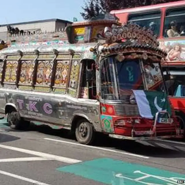 සැණකෙළි සිරියක්