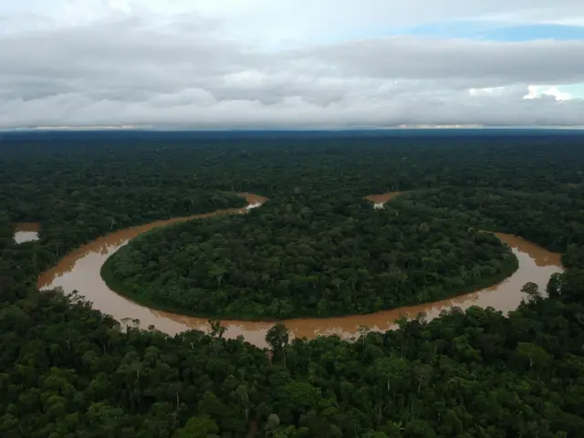 Rio Itacoaí na região da Terra Indígena Vale do Javari,goias e coritiba palpiteAtalaia do Norte (AM);