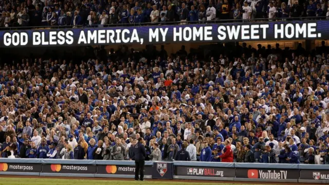 Juego de la liga de beisbol profesional de EE.UU.