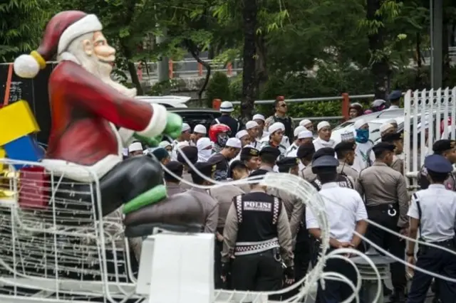 Natal, FPI, Sinterklas