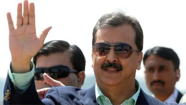 یوسف رضا گیلانی کی جیت نے بہرحال حکومت کو کمزور کیا ہے