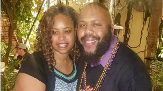 Стивенс писал, что его жизнь погубила несчастная любовь