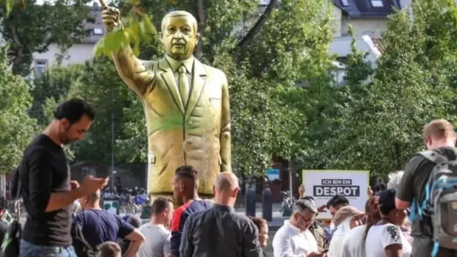 துருக்கி ஹிட்லர்