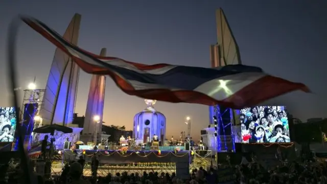 การชุมนุมของ กปปส. บริเวณพื้นที่อนุสาวรีย์ประชาธิปไตย