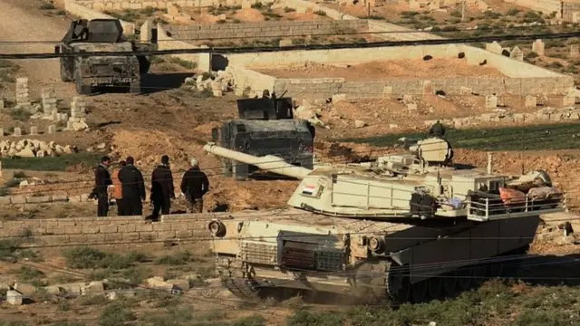 Американский танк "Абрамс" на подступах к Мосулу (4 ноября 2016 года)