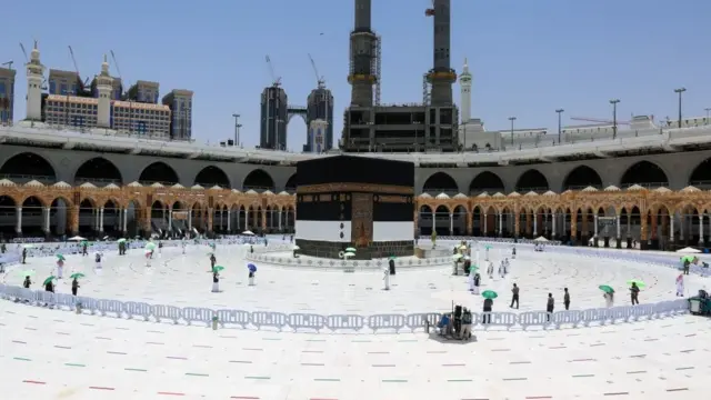 الصورة من حرم الكعبة في مكة المكرمة