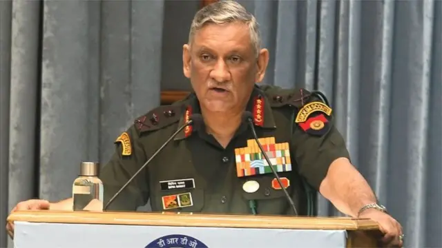 જનરલ બિપિન રાવતે સેનાધિકારી લિતુલ ગોગોઈનો બચાવ કર્યો હતો