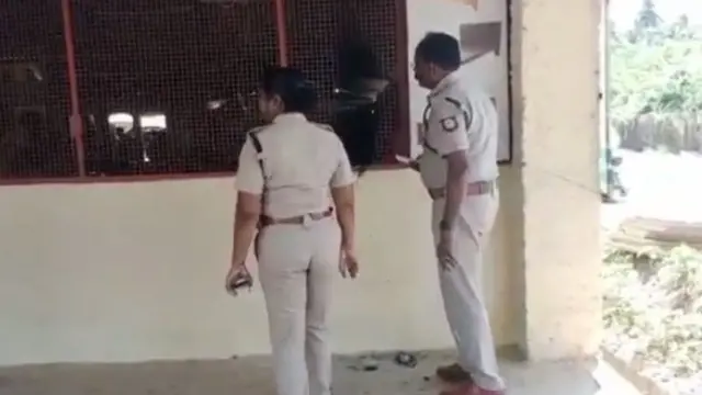 பெட்ரோல் குண்டு