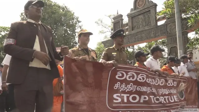 මානව හිමිකම් උල්ලංඝනය කිරීම්