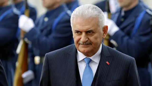 Binali Yıldırım: Suriye'de durujmu daha karmaşık hale getirecek işlerden uzak durmak gerekiyor