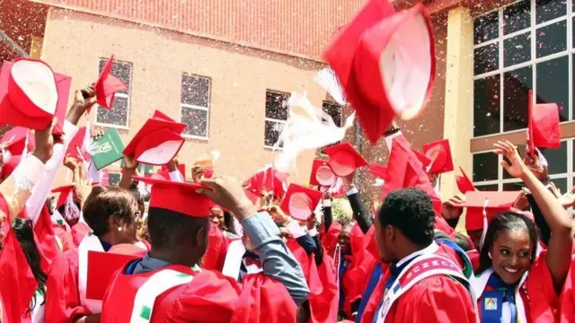 WANAFUNZI WALIOHITIMU