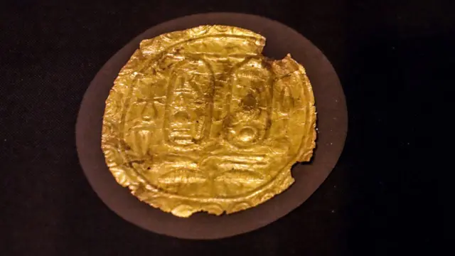 مقتنيات توت عنخ آمون