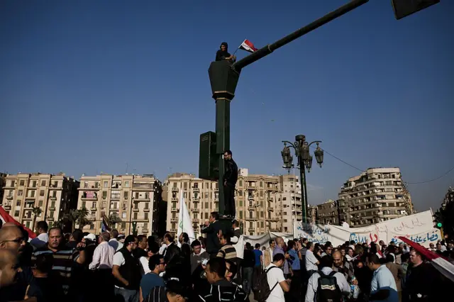 تظاهرات مخالفان محمد مرسی در قاهره در اعتراض به تغییر قانون اساسی
