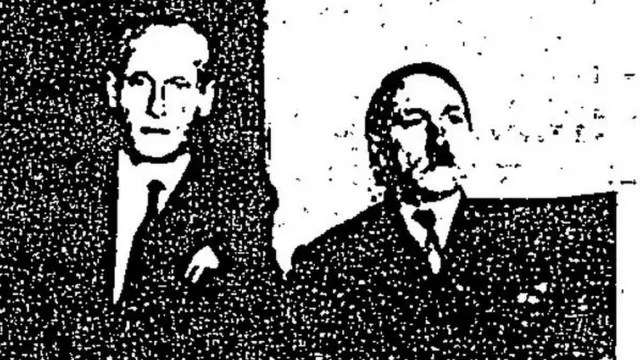 Phillip Citroen ve Adolf Hitler olduğunu iddia eden kişinin pasaport fotoğrafı