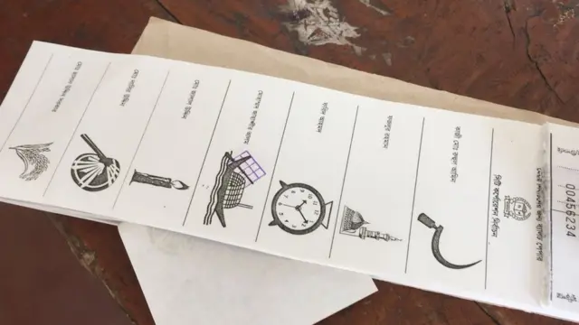 নৌকায় সিল মারা ব্যালট পেপার