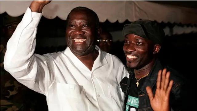 Laurent Gbagbo et Charles Blé Goudé lors d'un meeting à Yopougon