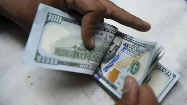 પ્રતીકાત્મક તસવીર