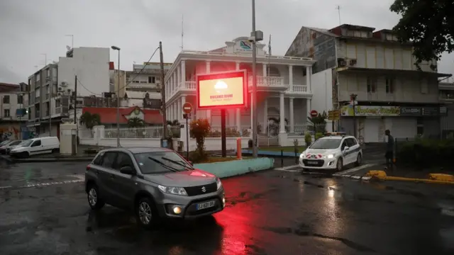Красный уровень тревоги на Гваделупе