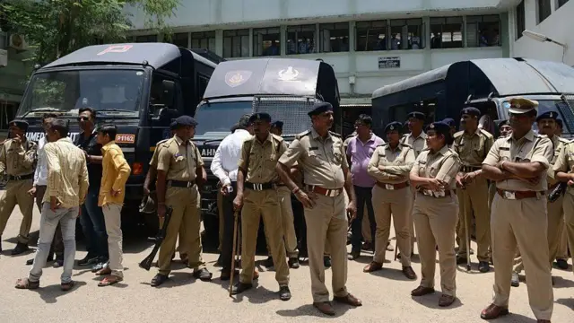 ગુજરાત પોલીસની પ્રતીકાત્મક તસવીર