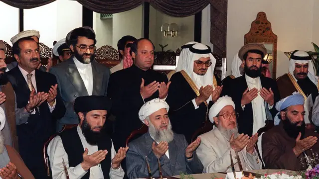 صبغت‌الله مجددی