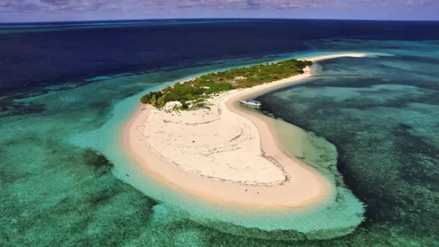 Endonezya'da orman kaplı volkan adalarından palmiye kaplı küçük adalara kadar çok farklı ada bulunuyor