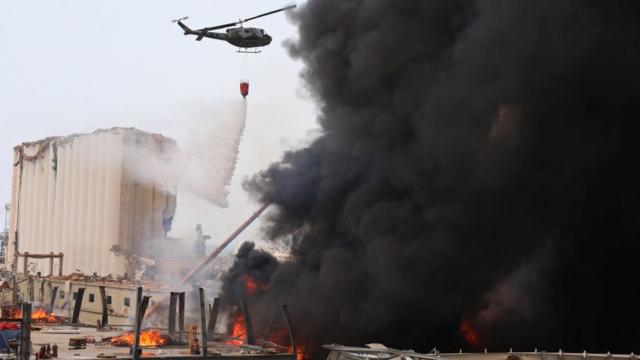 В порту Бейрута - масштабна пожежа