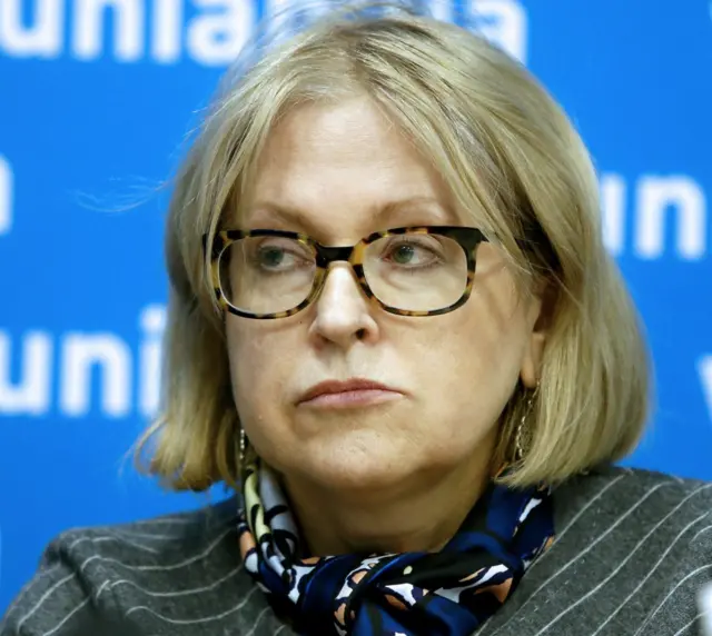 Пані Амосова вважає, що її звільнили незаконно