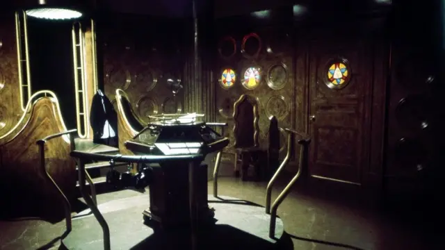 Stari Tardis 1, pravo putovanje kroz vreme