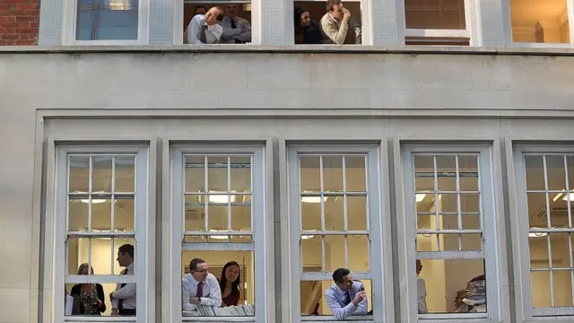 офіс в Лондоні