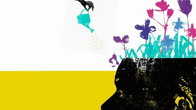 یک کله که بجای مغز در آن گیاه است و آب پاشی در حگال آبیاری گیاهان در مغز است