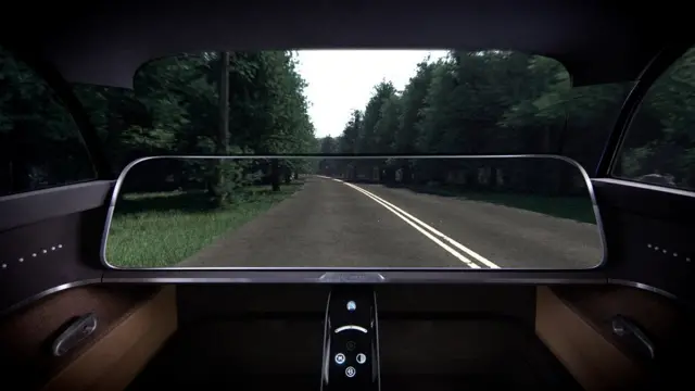 تصاویر جاده روی داشبورد کیوسرا پخش می‌شود