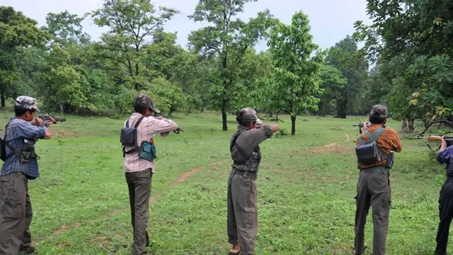 சிதம்பரம் Vs அமித்ஷா: 'அமித்ஷா, பசுமை வேட்டை, நீட் தேர்வு ' - விவாதிக்கப்படும் 3 விஷயங்கள்