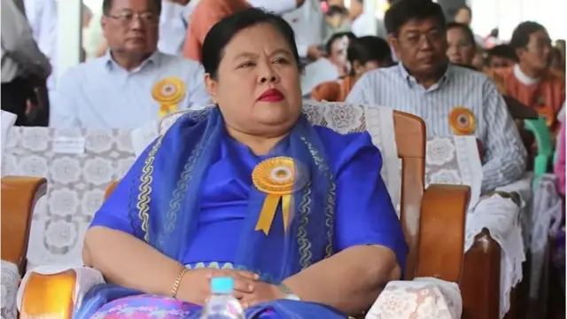 အဂတိမှုလေးမှုနဲ့ ထောင်နှစ်သုံးဆယ်ချခံရတဲ့ ဝန်ကြီးချုပ်ဟောင်းဟာ ချုပ်ရက်တစ်နှစ်ကျော်ကို ခံစားခွင့်ရရှိပါတယ်။