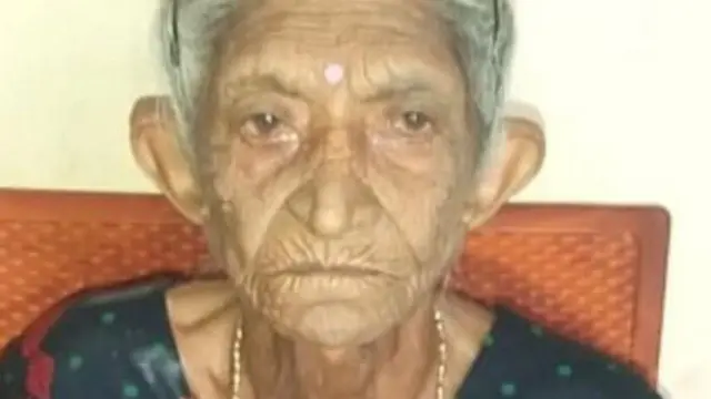 बूढ़ी दादी