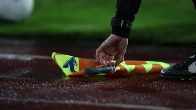 انتقاد از داوران فقط ویژه روزهای شکست در لیگ برتر است