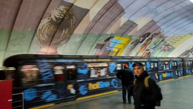 Розписані стіні в метро