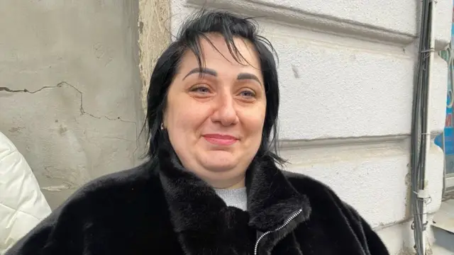 폭격 현장 인근에 있던 39세 경제학자 마리안나 팩